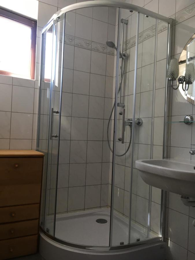 Lindenhof Ybbs Bed & Breakfast Ybbs an der Donau Bagian luar foto