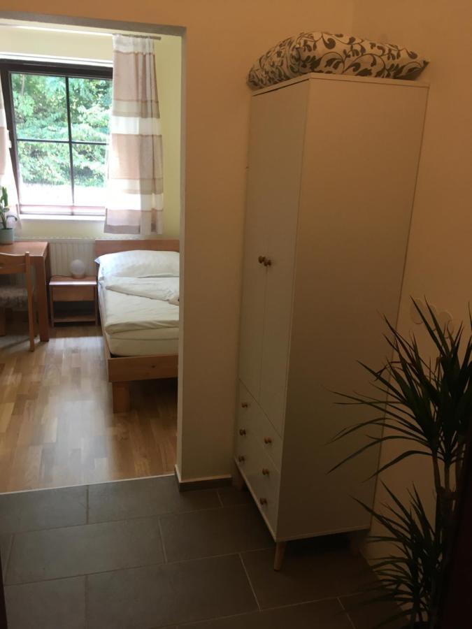 Lindenhof Ybbs Bed & Breakfast Ybbs an der Donau Bagian luar foto