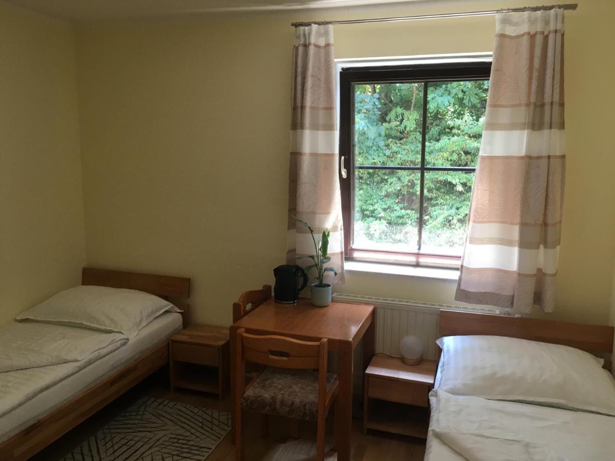 Lindenhof Ybbs Bed & Breakfast Ybbs an der Donau Bagian luar foto