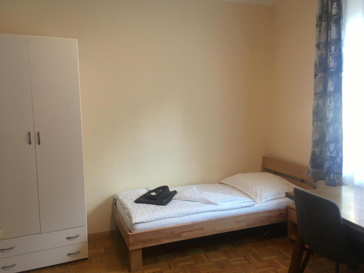 Lindenhof Ybbs Bed & Breakfast Ybbs an der Donau Bagian luar foto