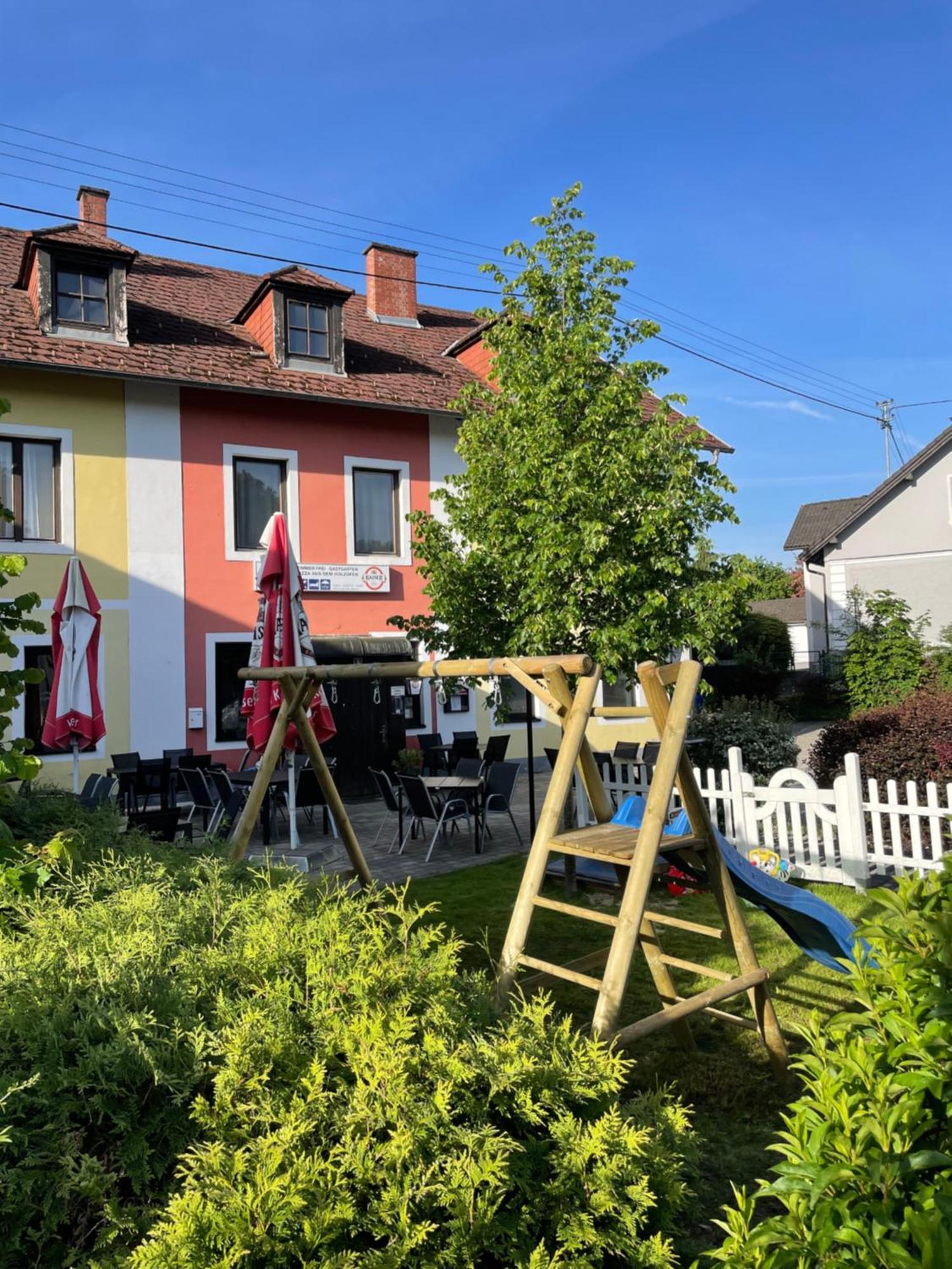 Lindenhof Ybbs Bed & Breakfast Ybbs an der Donau Bagian luar foto